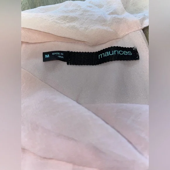 maurice’s sleeves blouse - Picture 2 of 3